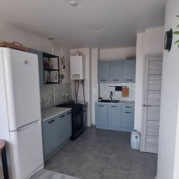 Продается 1-комнатная квартира, 43 м²