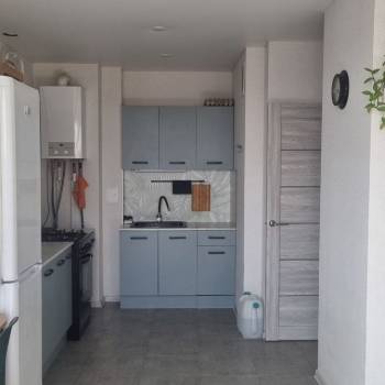 Продается 1-комнатная квартира, 43 м²