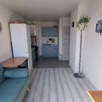 Продается 1-комнатная квартира, 43 м²