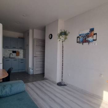 Продается 1-комнатная квартира, 43 м²