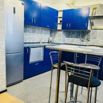 Сдается Многокомнатная квартира, 56 м²