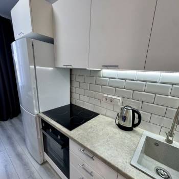 Сдается 1-комнатная квартира, 40 м²