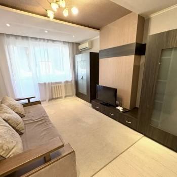 Сдается 1-комнатная квартира, 41 м²