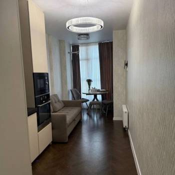 Продается 1-комнатная квартира, 38 м²