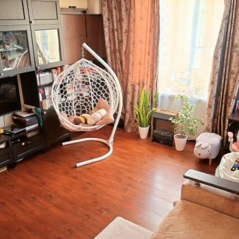Продается 1-комнатная квартира, 42 м²