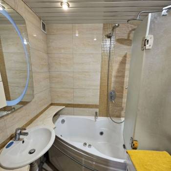 Сдается Многокомнатная квартира, 70 м²