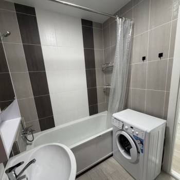 Сдается 1-комнатная квартира, 37,1 м²