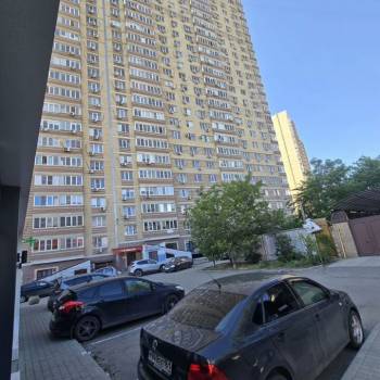 Продается Нежилое помещение, 70 м²