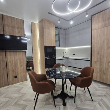 Продается 2-х комнатная квартира, 42 м²