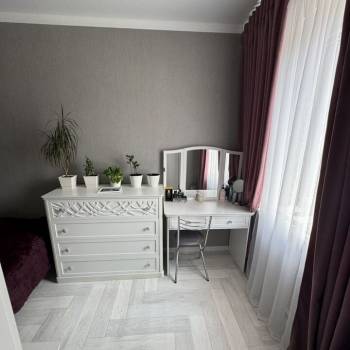 Продается 3-х комнатная квартира, 48 м²