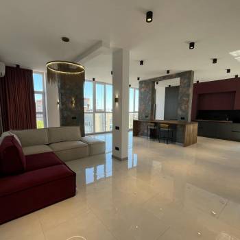 Продается Многокомнатная квартира, 145 м²