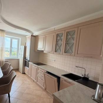 Сдается Многокомнатная квартира, 90 м²