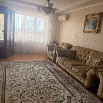Сдается Многокомнатная квартира, 90 м²