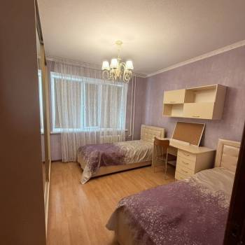Сдается Многокомнатная квартира, 90 м²