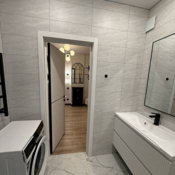 Продается 1-комнатная квартира, 35 м²