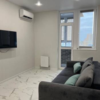 Сдается 1-комнатная квартира, 38 м²