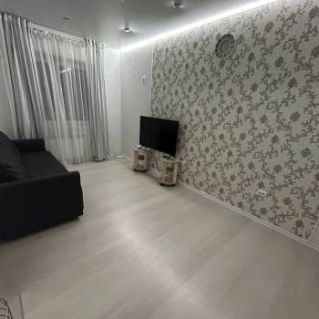 Продается 1-комнатная квартира, 43 м²