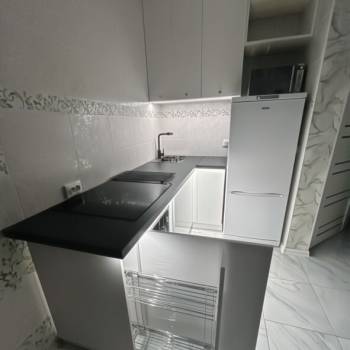 Продается 1-комнатная квартира, 43 м²