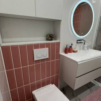Продается 1-комнатная квартира, 42 м²