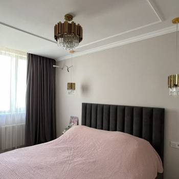 Продается 1-комнатная квартира, 42 м²