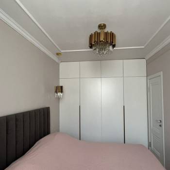 Продается 1-комнатная квартира, 42 м²