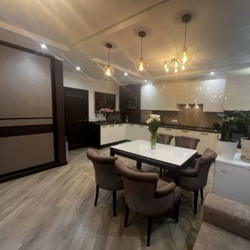 Продается 2-х комнатная квартира, 61,8 м²