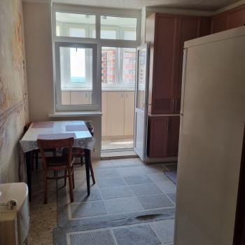 Сдается 1-комнатная квартира, 40 м²