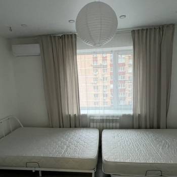 Сдается Многокомнатная квартира, 80 м²