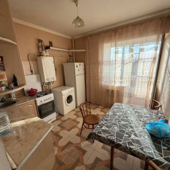 Продается 1-комнатная квартира, 34 м²