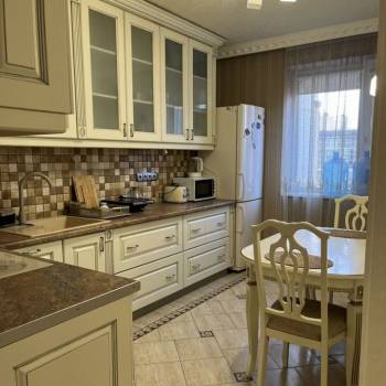 Сдается 2-х комнатная квартира, 65 м²