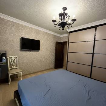 Сдается 2-х комнатная квартира, 65 м²