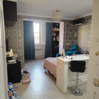 Продается 1-комнатная квартира, 56 м²