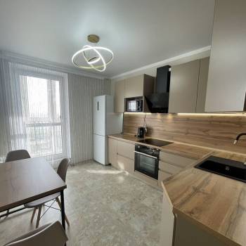 Сдается 1-комнатная квартира, 37 м²