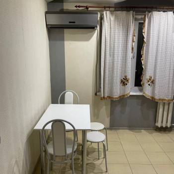 Продается 1-комнатная квартира, 45 м²