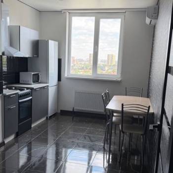 Сдается Многокомнатная квартира, 81,3 м²