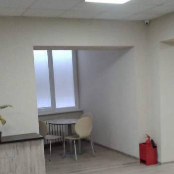 Сдается Нежилое помещение, 136 м²