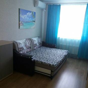 Сдается 1-комнатная квартира, 37 м²
