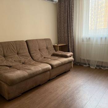 Сдается 2-х комнатная квартира, 58 м²