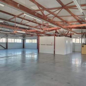 Сдается Нежилое помещение, 750 м²