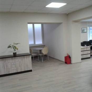 Сдается Нежилое помещение, 136 м²