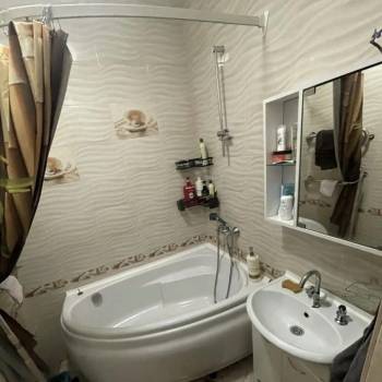 Сдается Многокомнатная квартира, 85 м²