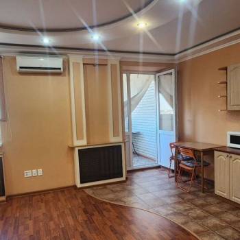 Сдается 1-комнатная квартира, 46 м²