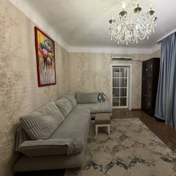 Продается Многокомнатная квартира, 74 м²