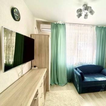 Продается 1-комнатная квартира, 50 м²