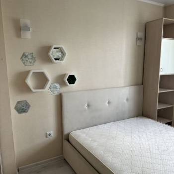 Сдается 2-х комнатная квартира, 72 м²
