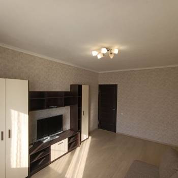 Продается 1-комнатная квартира, 35 м²