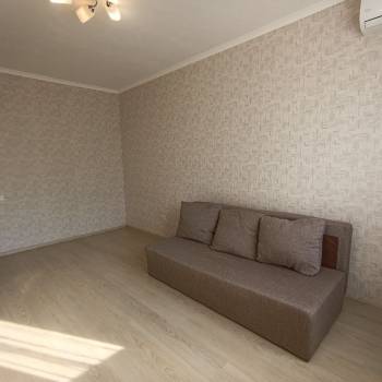 Продается 1-комнатная квартира, 35 м²
