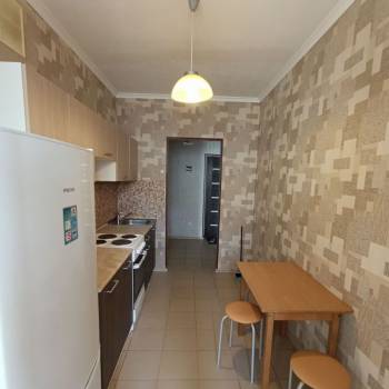 Продается 1-комнатная квартира, 35 м²