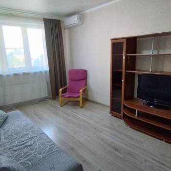 Сдается 1-комнатная квартира, 37,3 м²