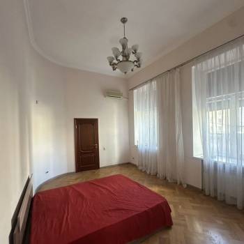 Сдается 2-х комнатная квартира, 65 м²